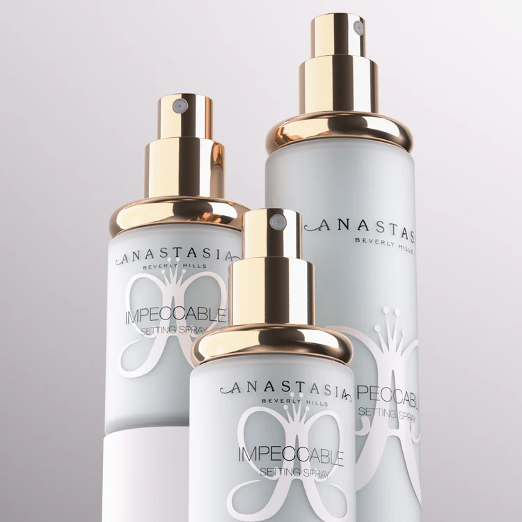 ANASTASIA Impeccable Blurring Matte Setting Spray 3