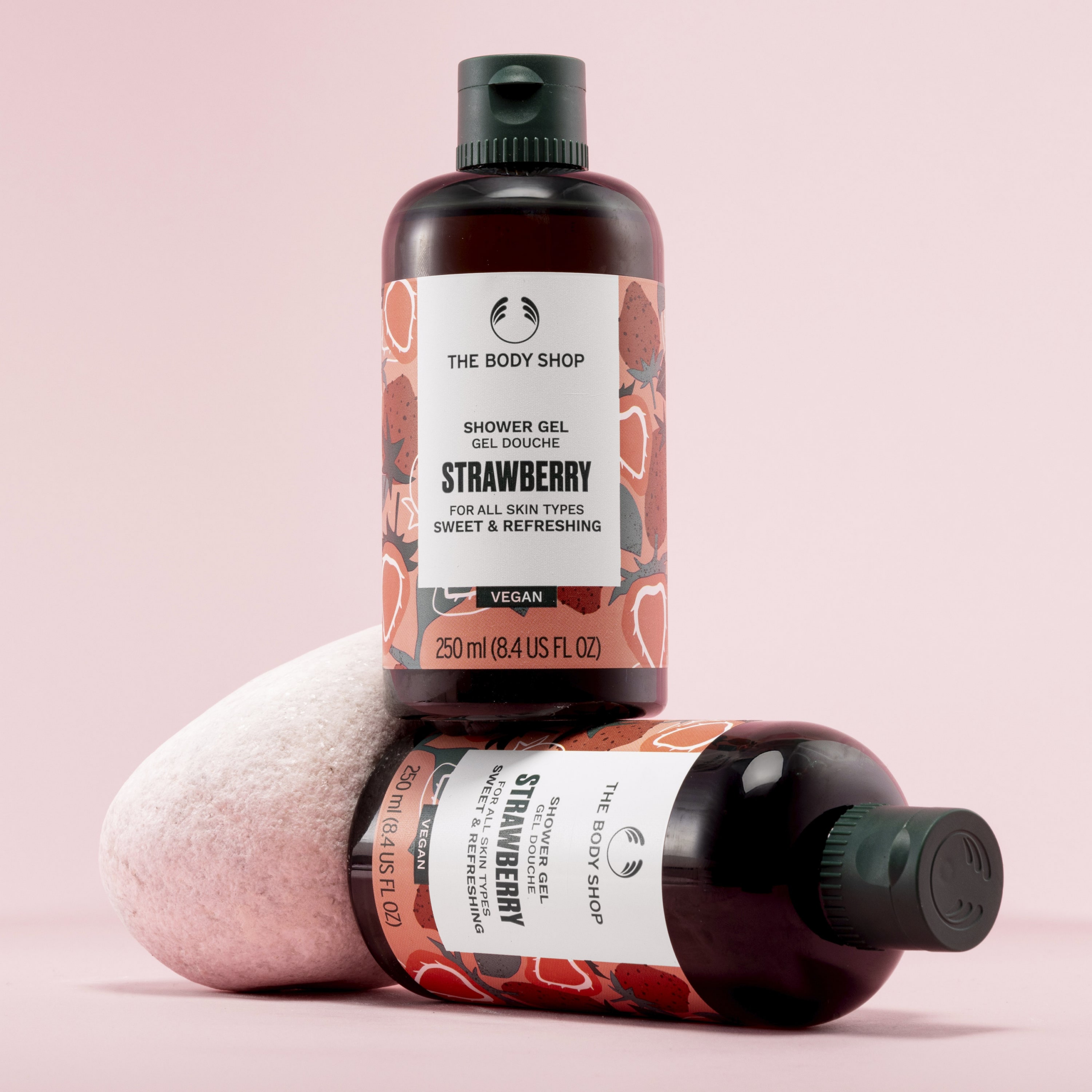 THE BODY SHOP Strawberry Shower Gel 2