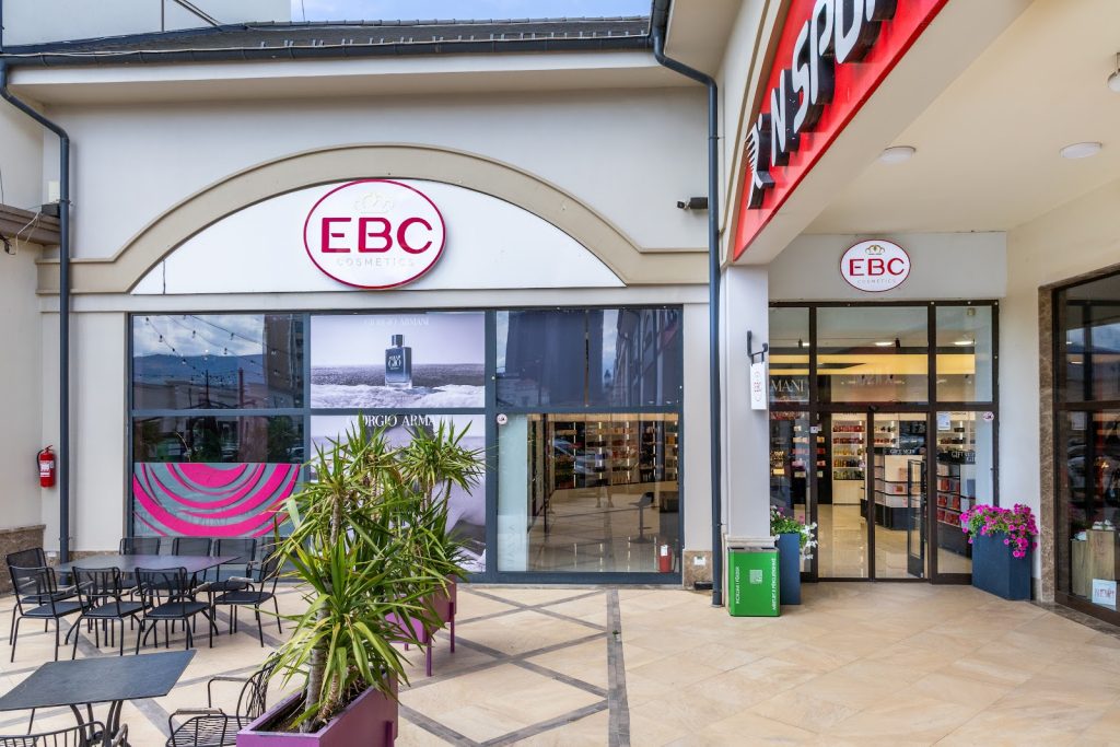 Hyrja e dyqanit EBC Cosmetics në The Village Shopping & Fun, Ferizaj
