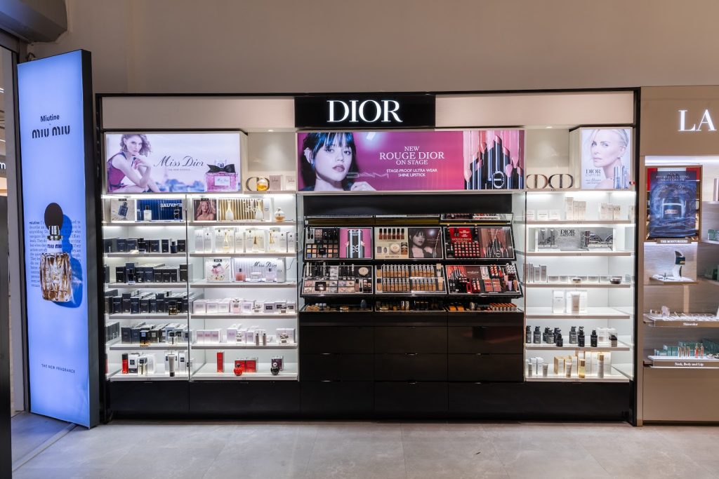 Brenda dyqanit EBC Cosmetics Albi Mall – zona Dior