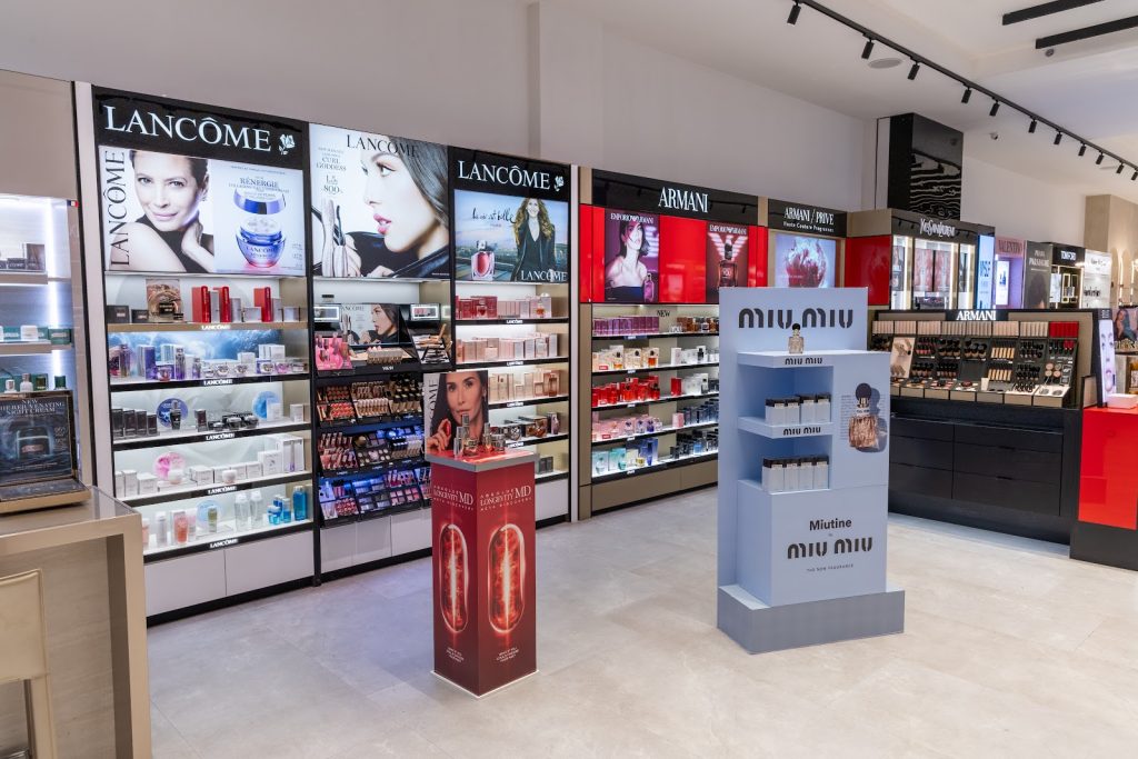 Brenda dyqanit EBC Cosmetics Albi Mall – zona Lancôme dhe Miu Miu