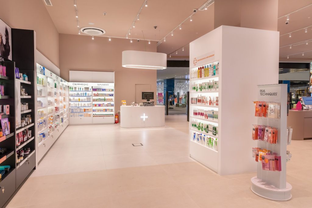 Brenda dyqanit EBC Cosmetics Prishtina Mall – seksioni i dermokozmetikës